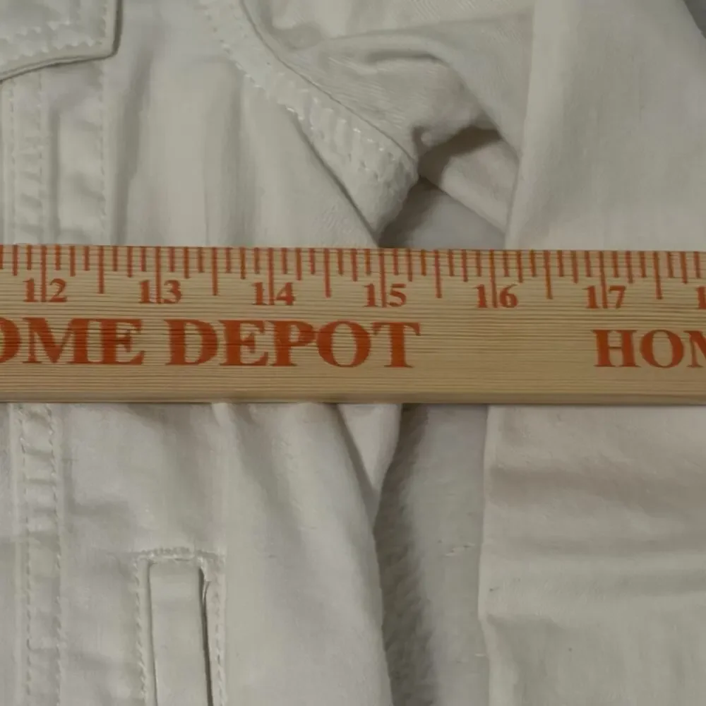 Gap Girl’s White Jean Jacket Size XL